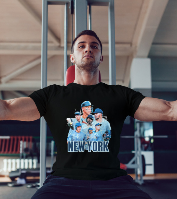 New York Yankees MLB Players Series Signatures Team Portrait T-Shirt