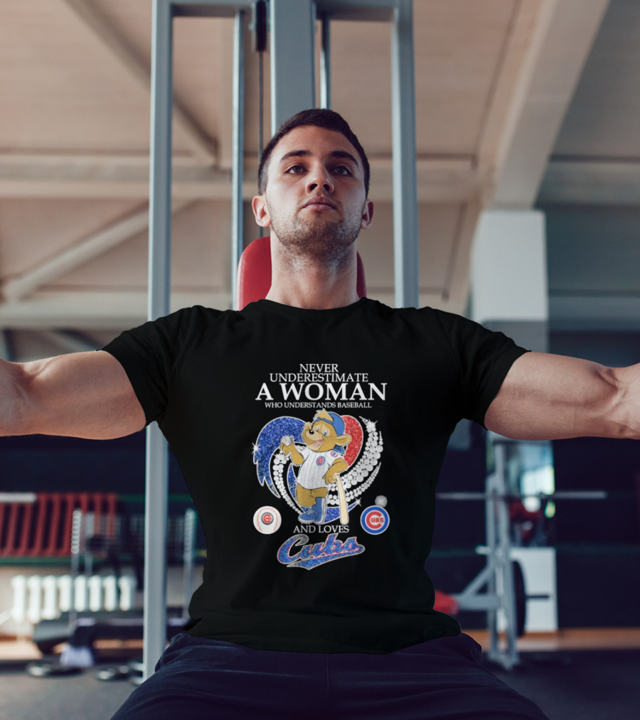 Never Underestimate A Woman Who Understands Baseball And Loves Cubs Chicago Mascot Clark Diamond Heart T-Shirt