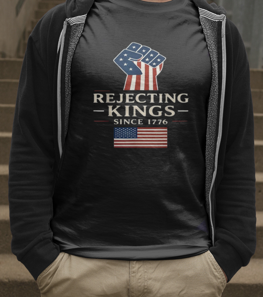 Rejecting Kings Since 1776 American Flag Fist Icon T-Shirt