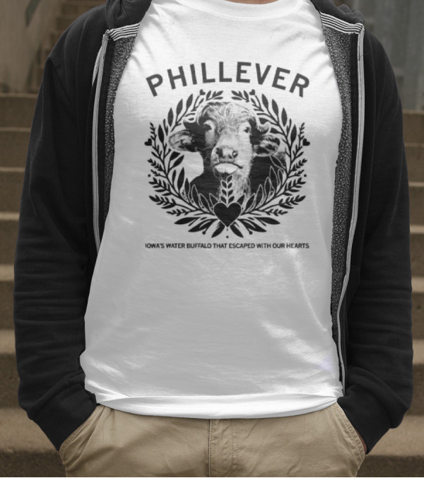 Phillever Iowa Water Buffalo Escaped Hearts T-Shirt
