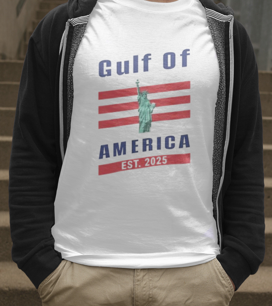 Gulf Of America Statue Of Liberty Est 2025 T-Shirt