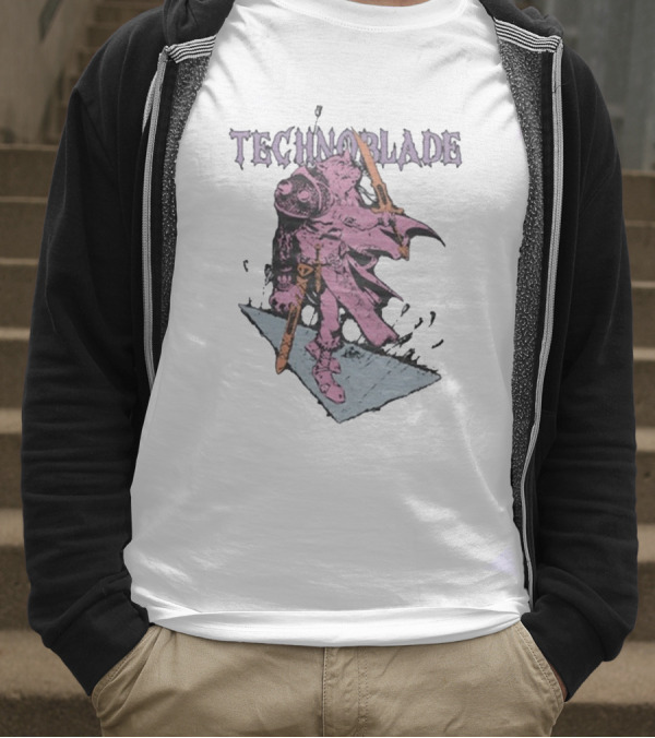 Technoblade Blood God Knight With Sword And Shield T-Shirt