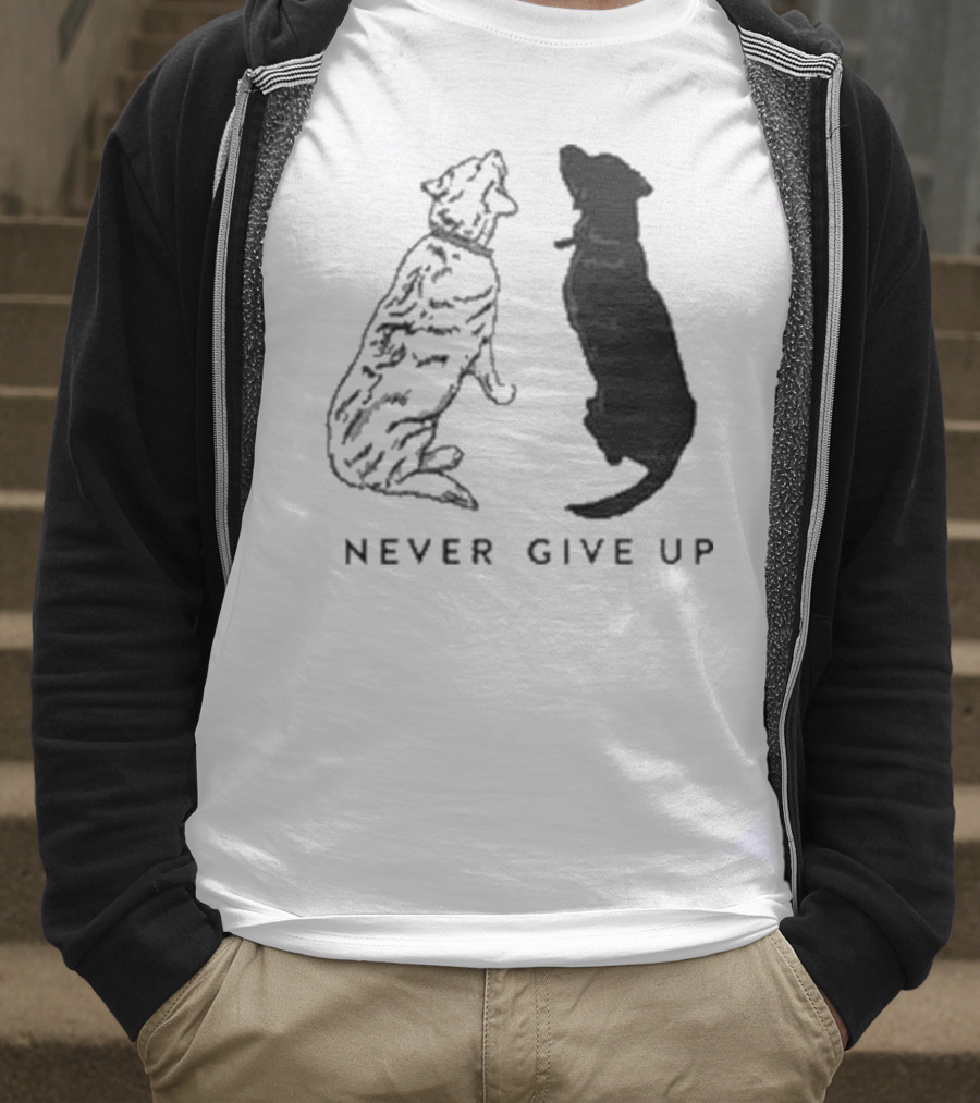 Never Give Up Dog Silhouettes Tors T-Shirt