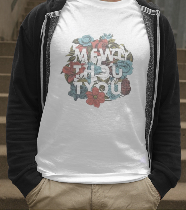 Mewi Thou Tyou White Flowers Roses Blue Red T-Shirt