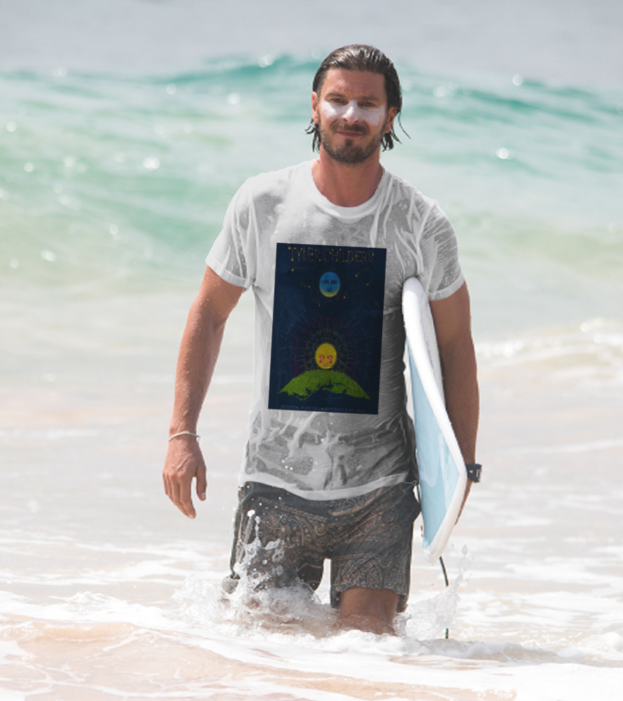 Tyler Childers Bristow Virginia September 27 2025 Medium Build Sola Blue Moon Yellow Sun T-Shirt