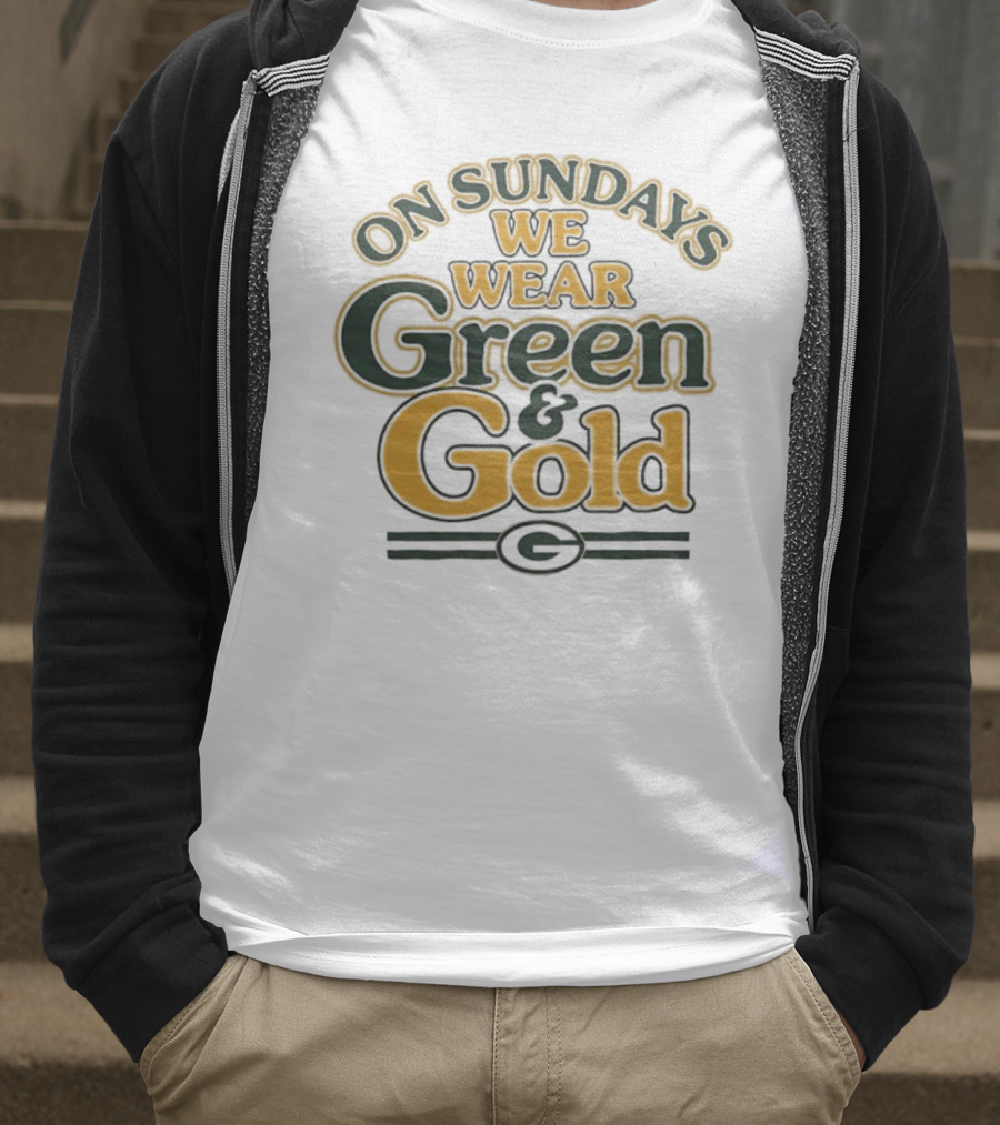 On Sundays We Wear Green And Gold Packers Fan Gear T-Shirt