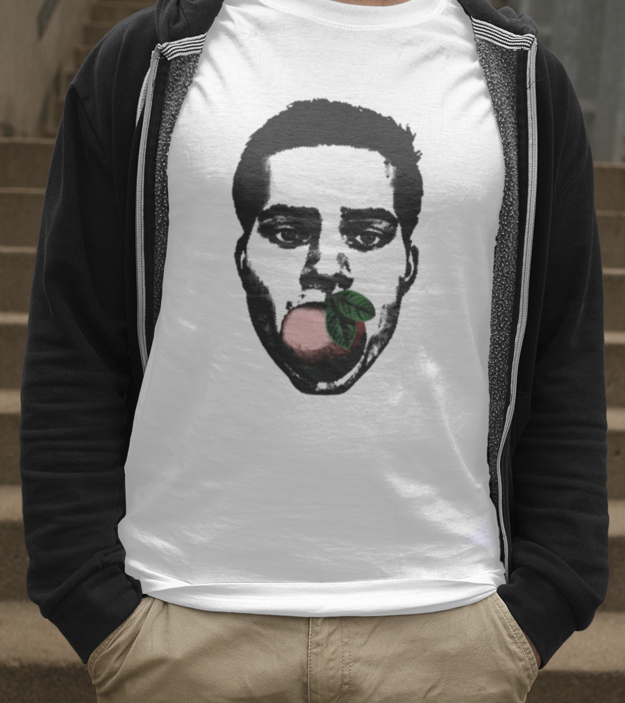 ``` Nick Wilkins Orange Face With Red Apple And Leaves ``` T-Shirt