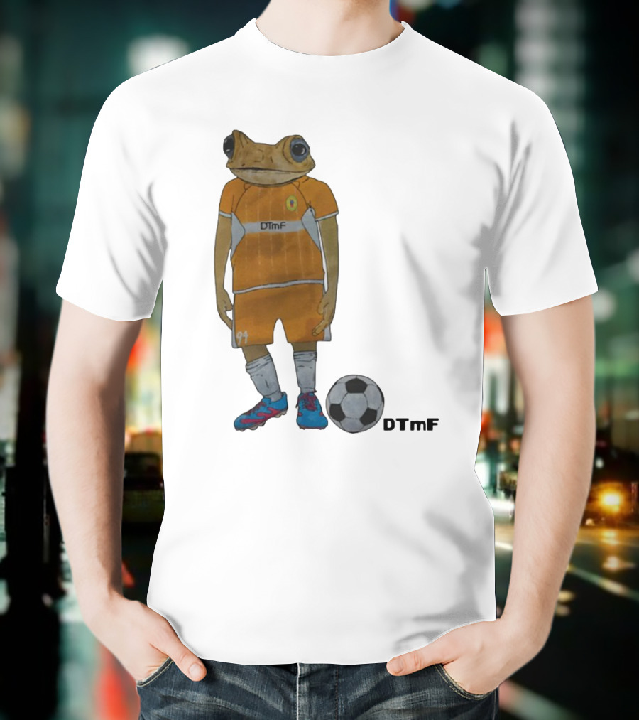 Dtmf 91 Frog Soccer Player With Ball T-Shirt