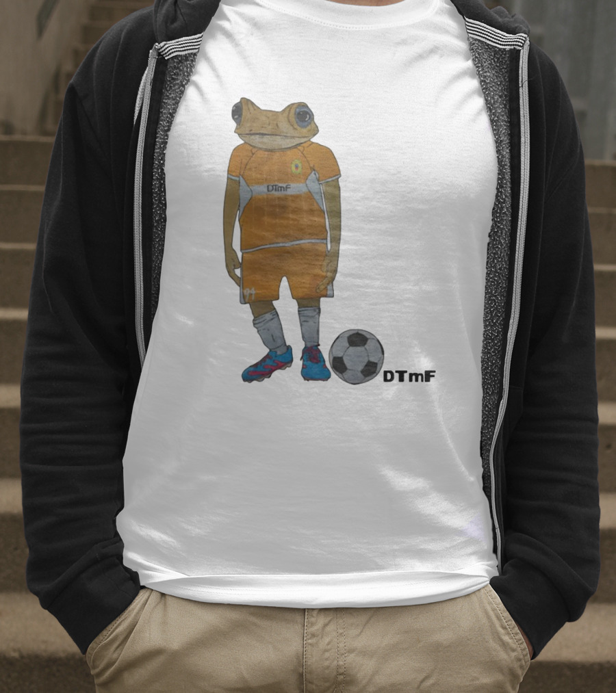 Dtmf 91 Frog Soccer Player With Ball T-Shirt