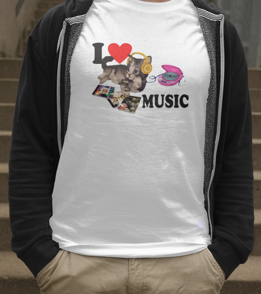 I Love Music Cat Headphones Portable CD Player Cute Cat Photos T-Shirt