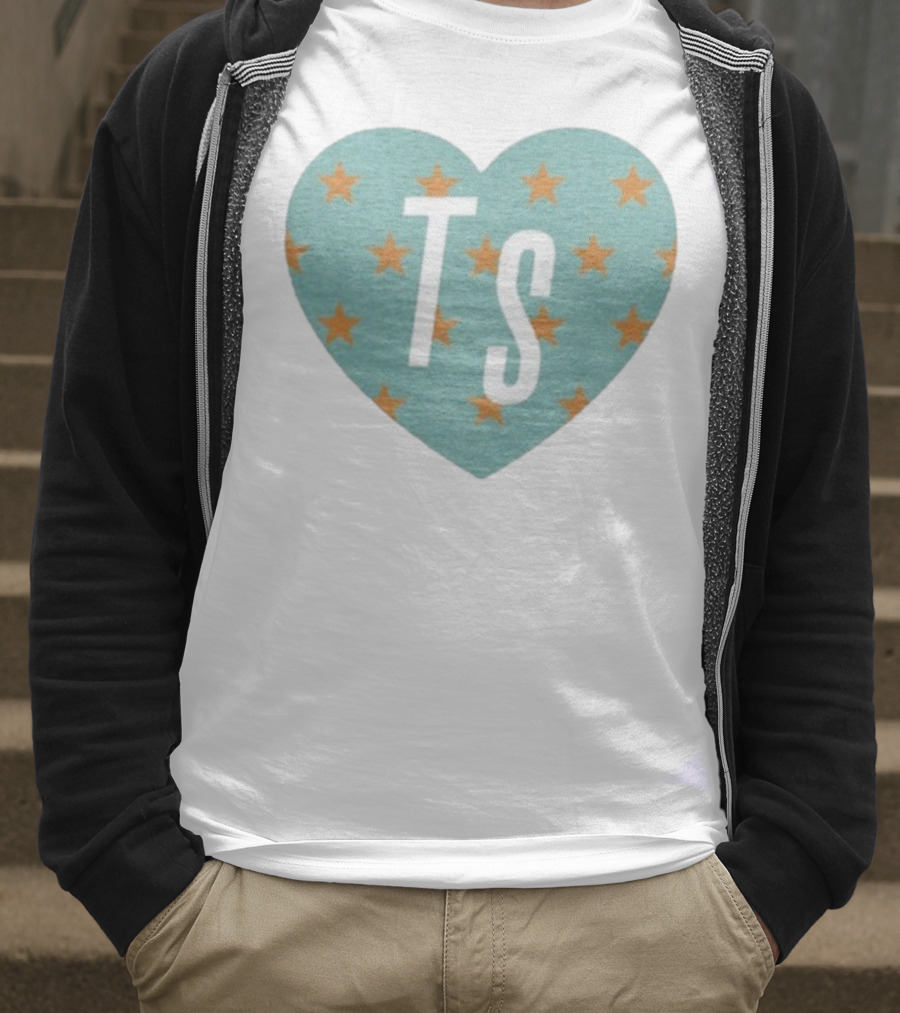 TS Heart With Orange Stars Pattern Design T-Shirt