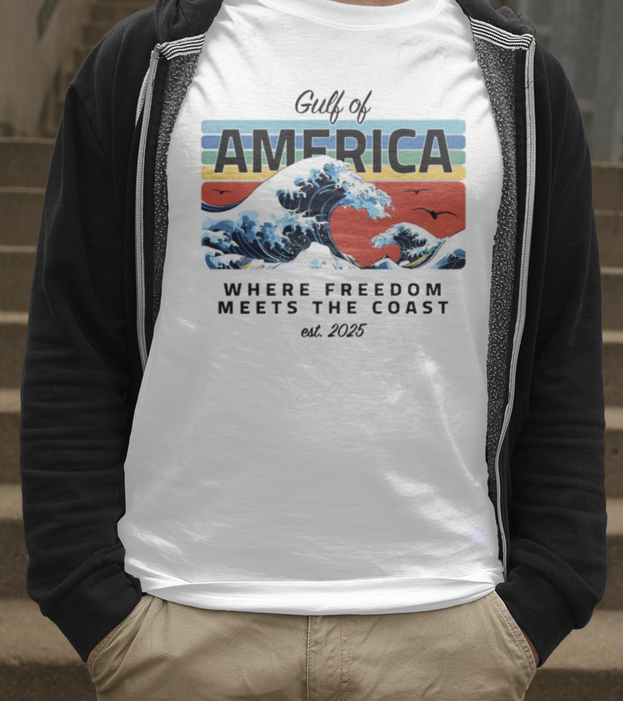 Gulf Of America Where Freedom Meets The Coast Est. 2025 Waves And Sunset Scene T-Shirt