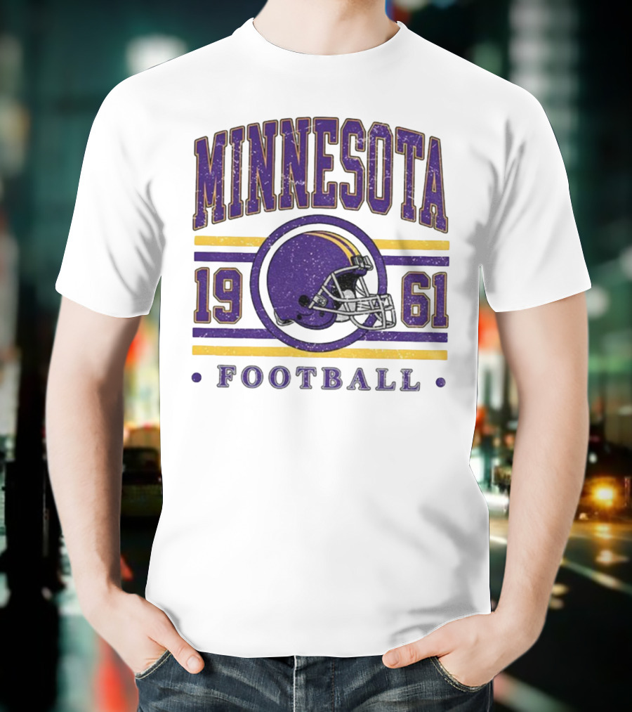 Minnesota Vikings Football Helmet 1961 NFL Vintage Style T-Shirt