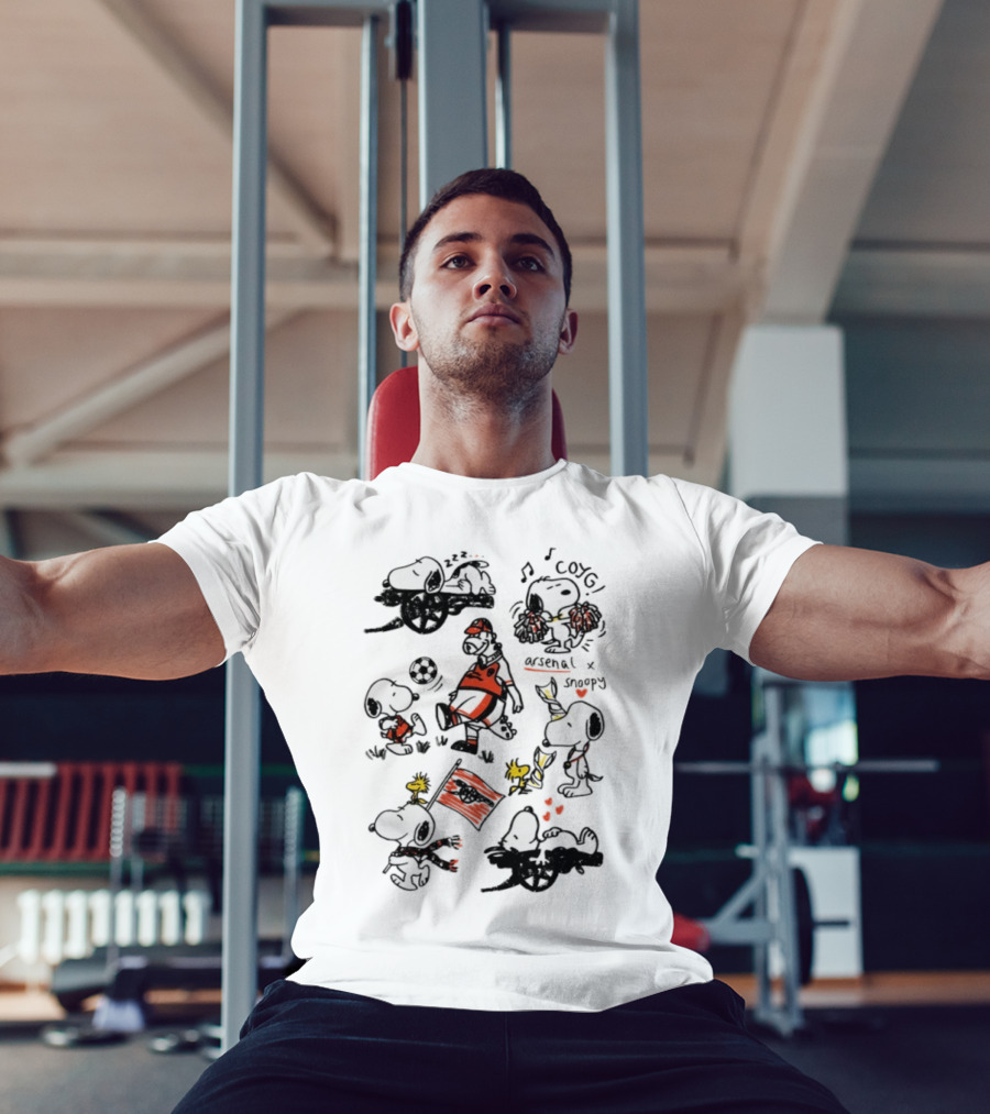 Arsenal Snoopy Football Soccer Icon Collaboration T-Shirt
