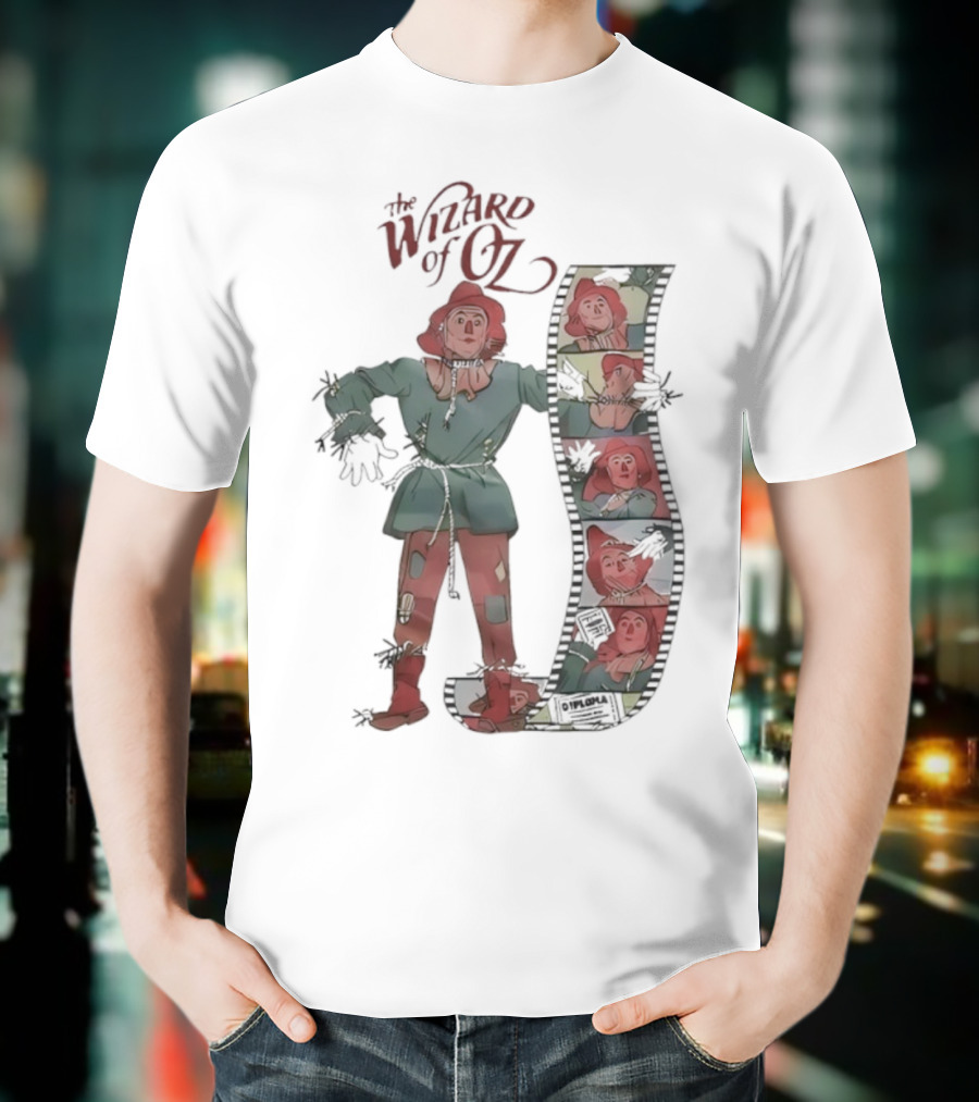 The Wizard Of Oz Scarecrow Illustration With Film Strip Style T-Shirt