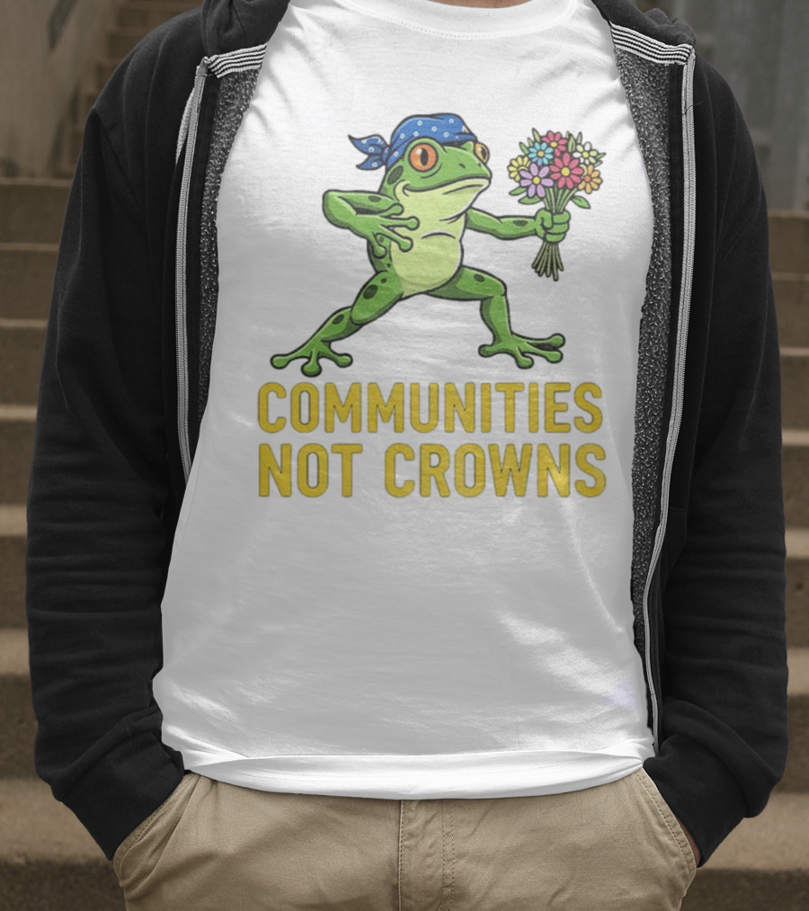 Portland Frog Protester Communities Not Crowns Bandana Frog With Flowers T-Shirt