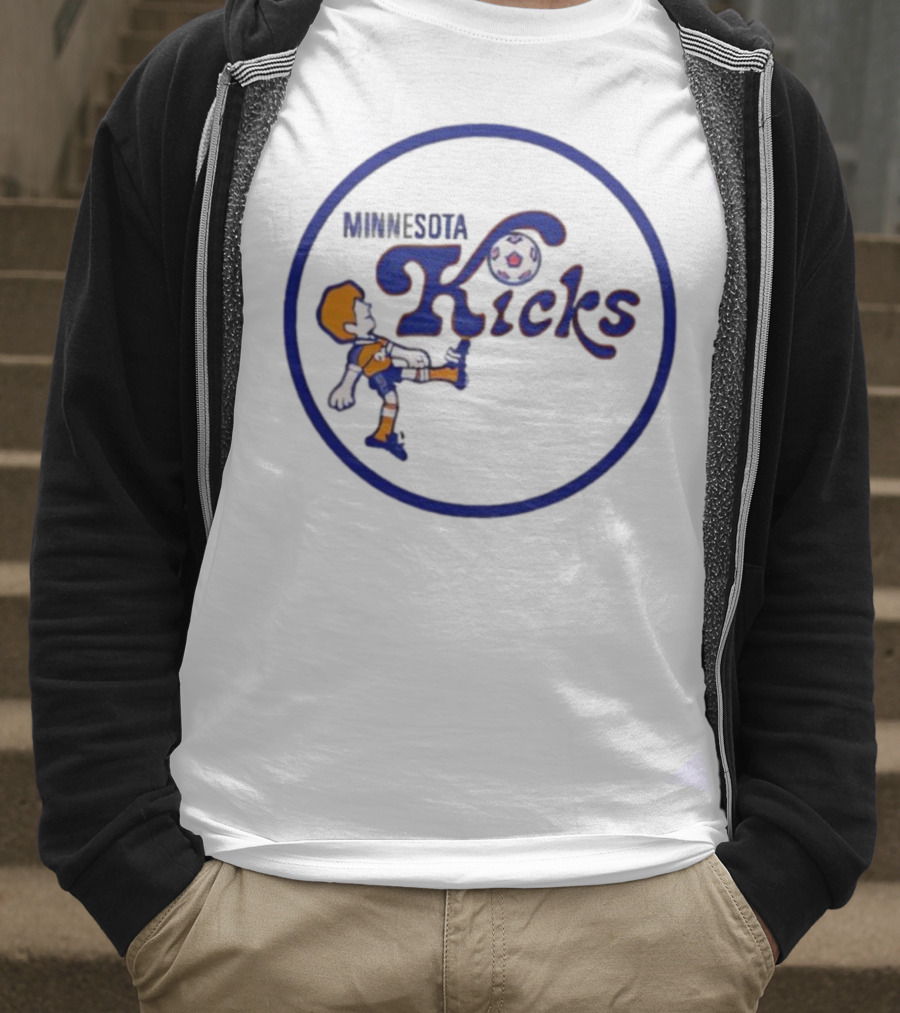 Minnesota Kicks Soccer Cartoon Player Retro Style T-Shirt