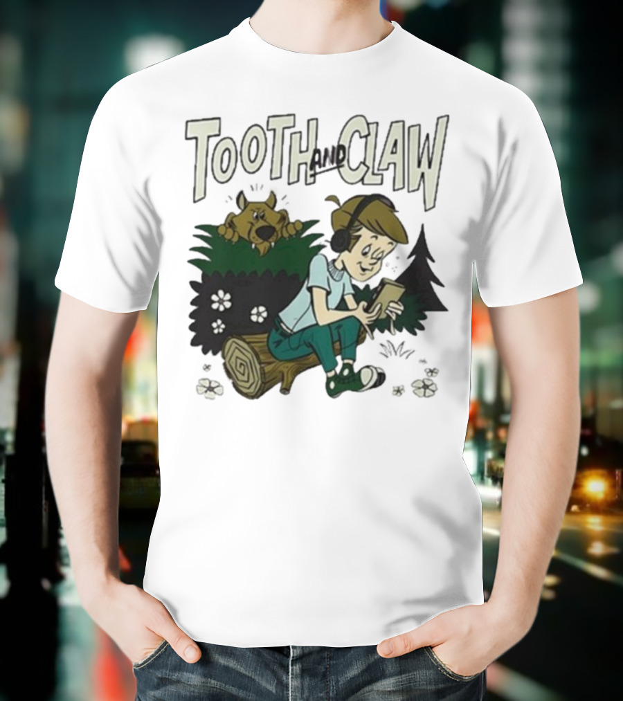 Tooth And Claw Podcast Don’t Look Behind You Headphones Listening Cartoon Dog Forest Scene T-Shirt