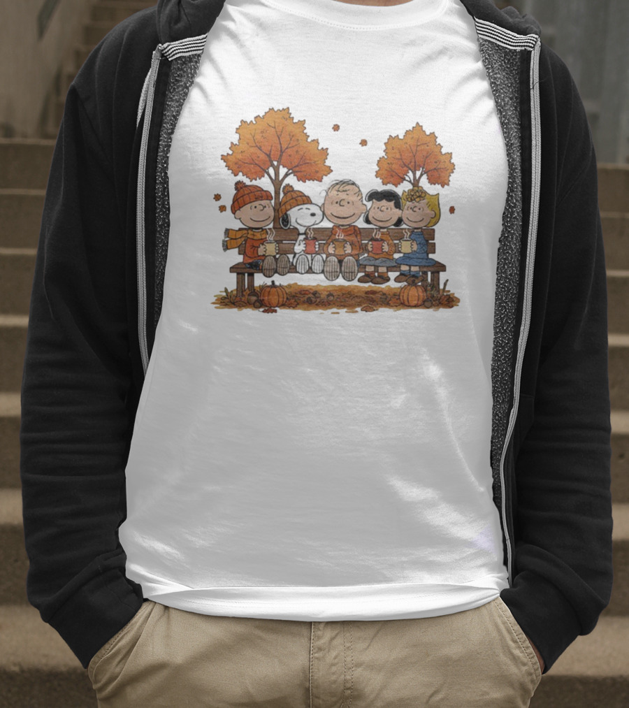 Snoopy Peanuts Friends Fall Autumn Thanksgiving Scene T-Shirt