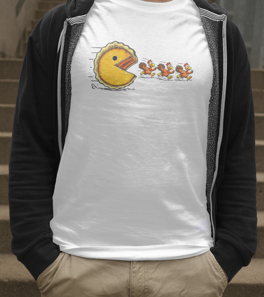 Thanksgiving Turkey Chase With Retro Pumpkin Pie Eating Game Theme T-Shirt
