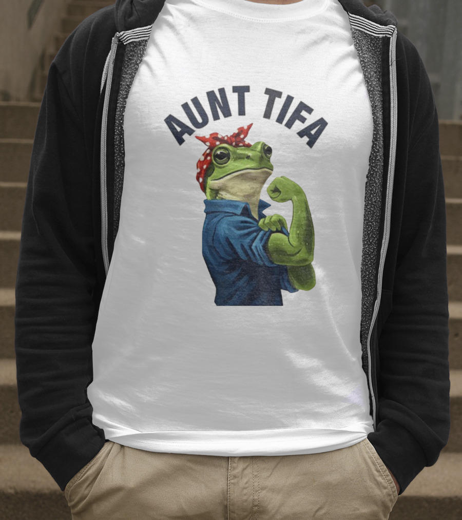 Aunt Tifa Rosie The Riveter Frog Meme Resist T-Shirt
