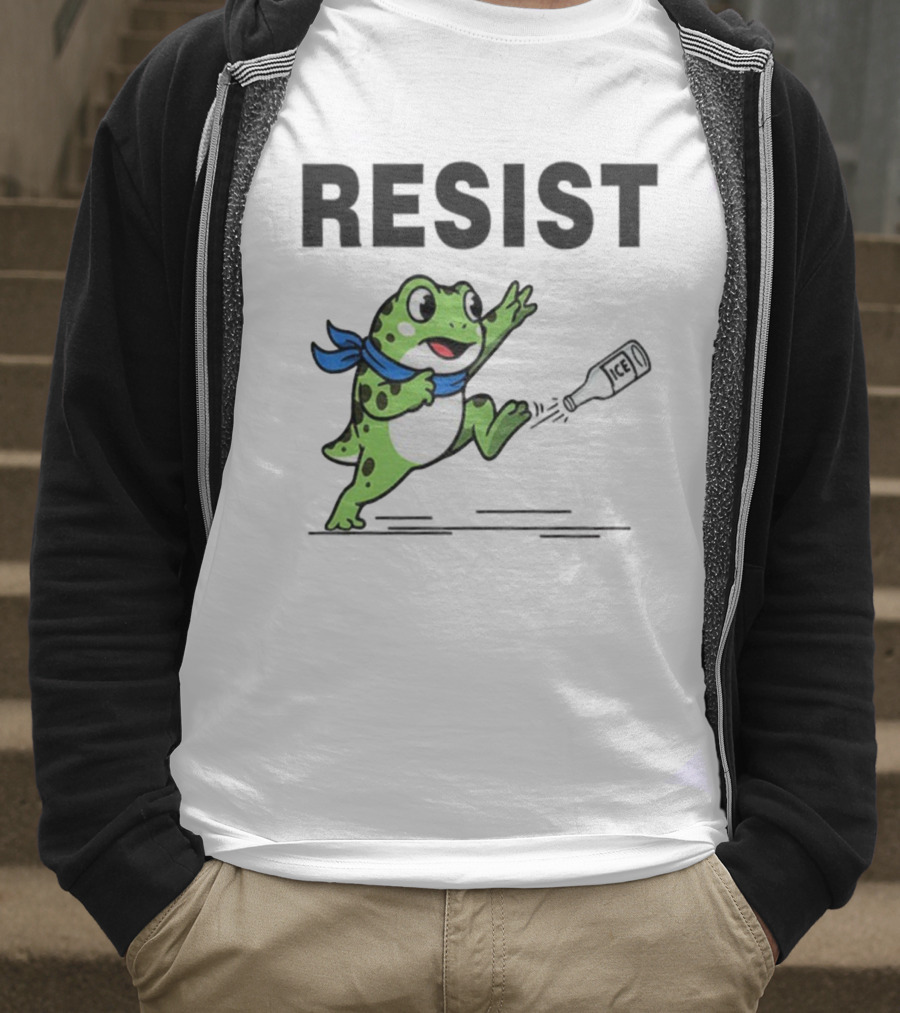 Portland Frog Resist Anti-ICE Protest Jumping Art T-Shirt