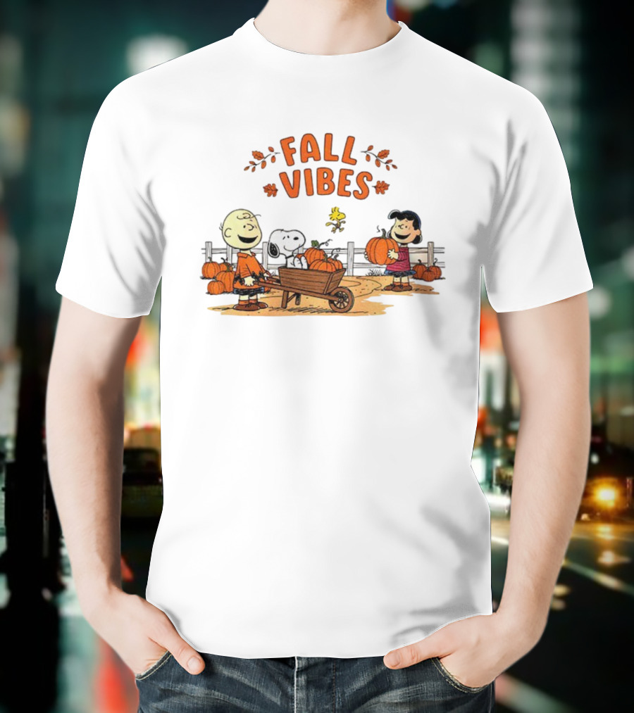 Fall Vibes Snoopy Thanksgiving Charlie Brown Pumpkin Halloween 2025 T-Shirt