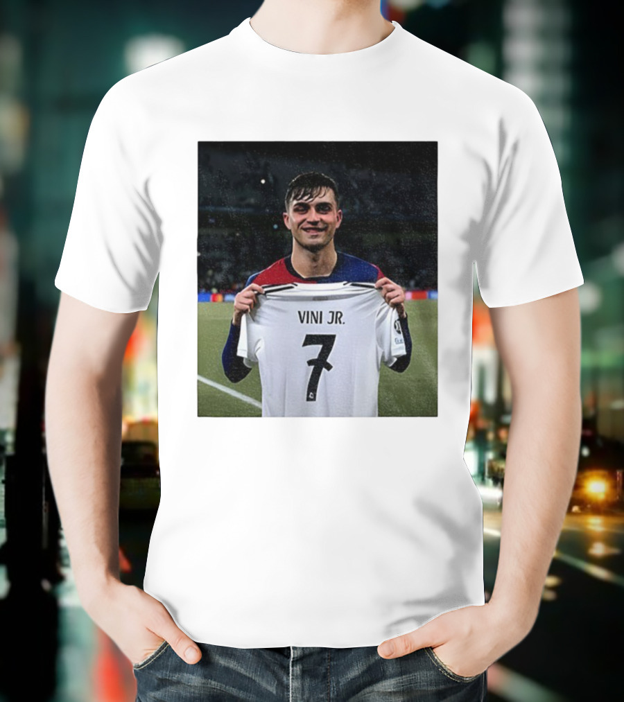 Pedri Holding Vini Jr 7 Jersey La Liga Real Madrid T-Shirt