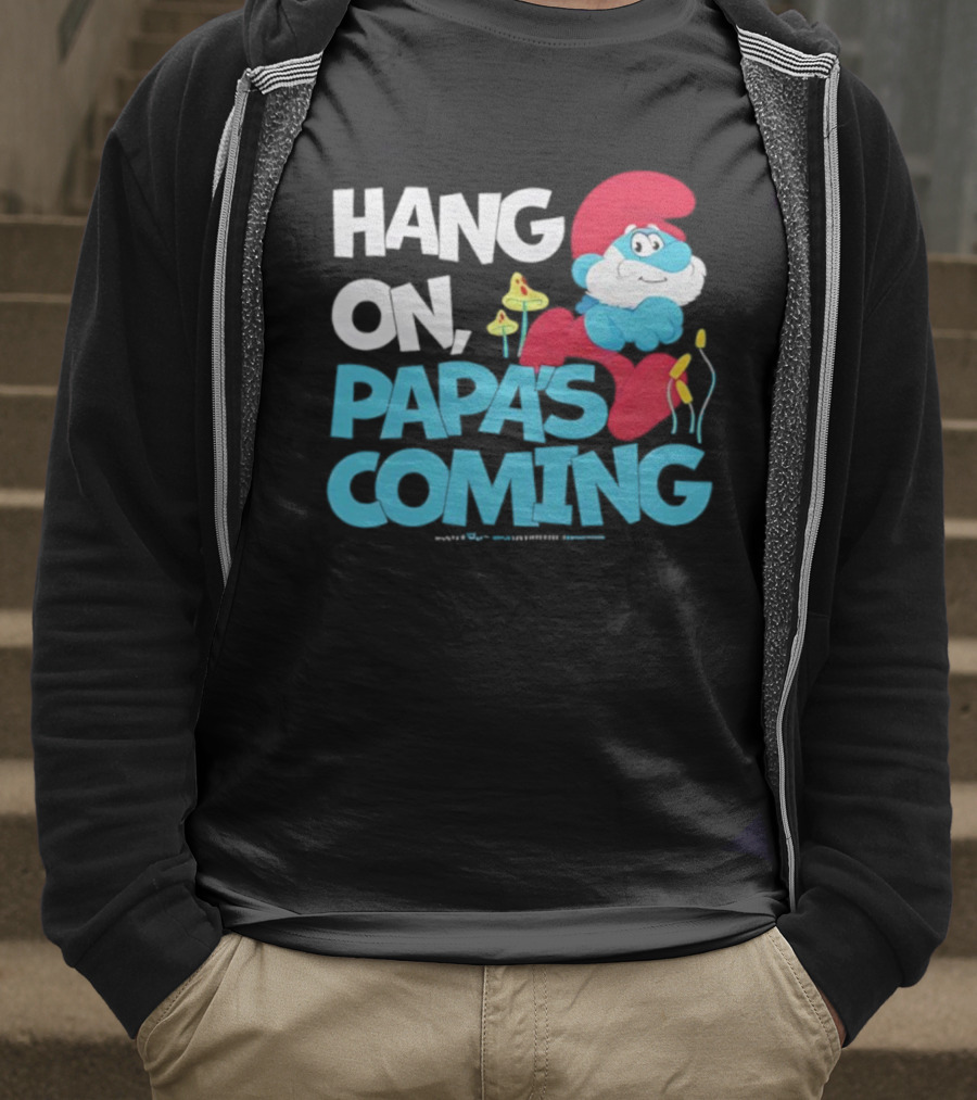 Papa's Coming Hang On Smurfs Character With Mushrooms T-Shirt