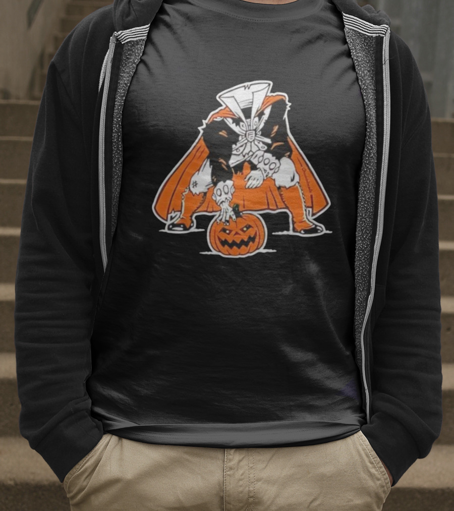 Headless Horseman Halloween Character With Pumpkin Jack O' Lantern Orange Cape Costume T-Shirt
