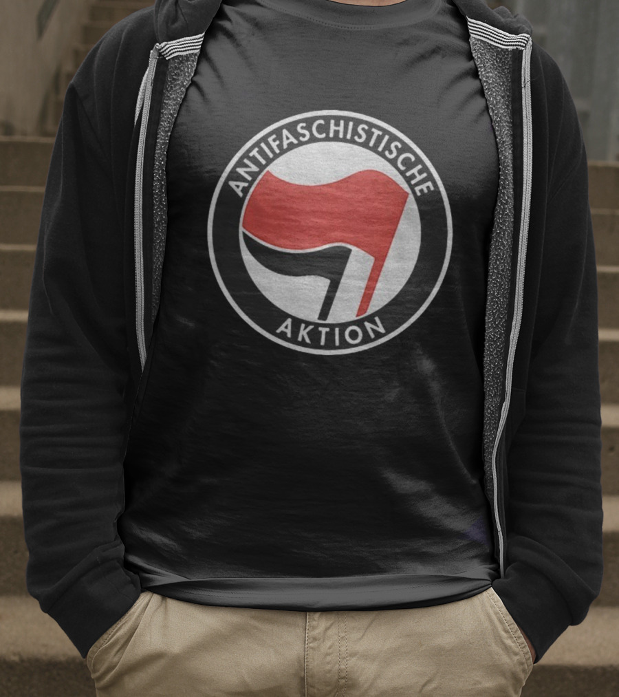 Antifaschistische Aktion Red Black Flags Anti Fascist Symbol T-Shirt