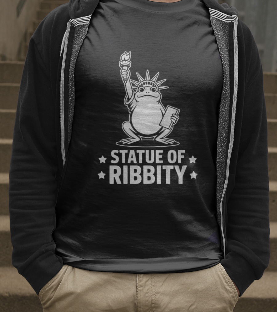 Portland Frog Statue Of Liberty Ribbity Political Humor T-Shirt