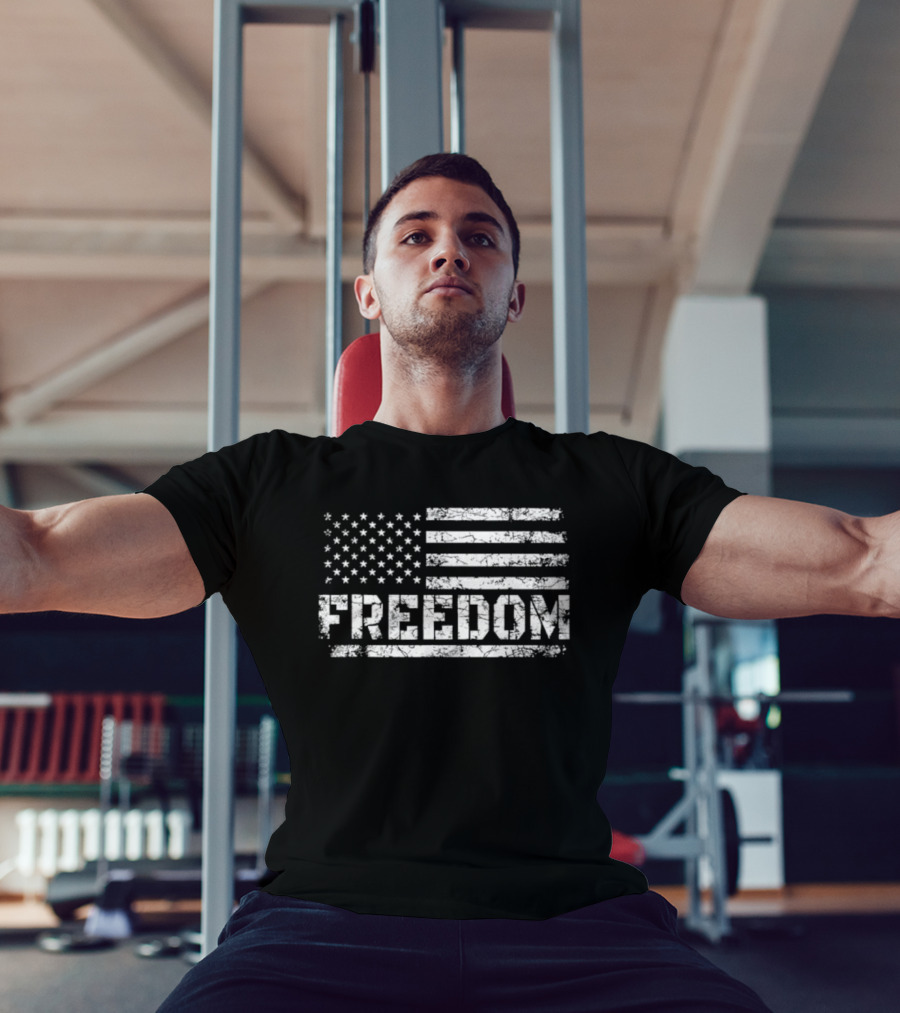 USA Flag Distressed Freedom Grunge Style T-Shirt