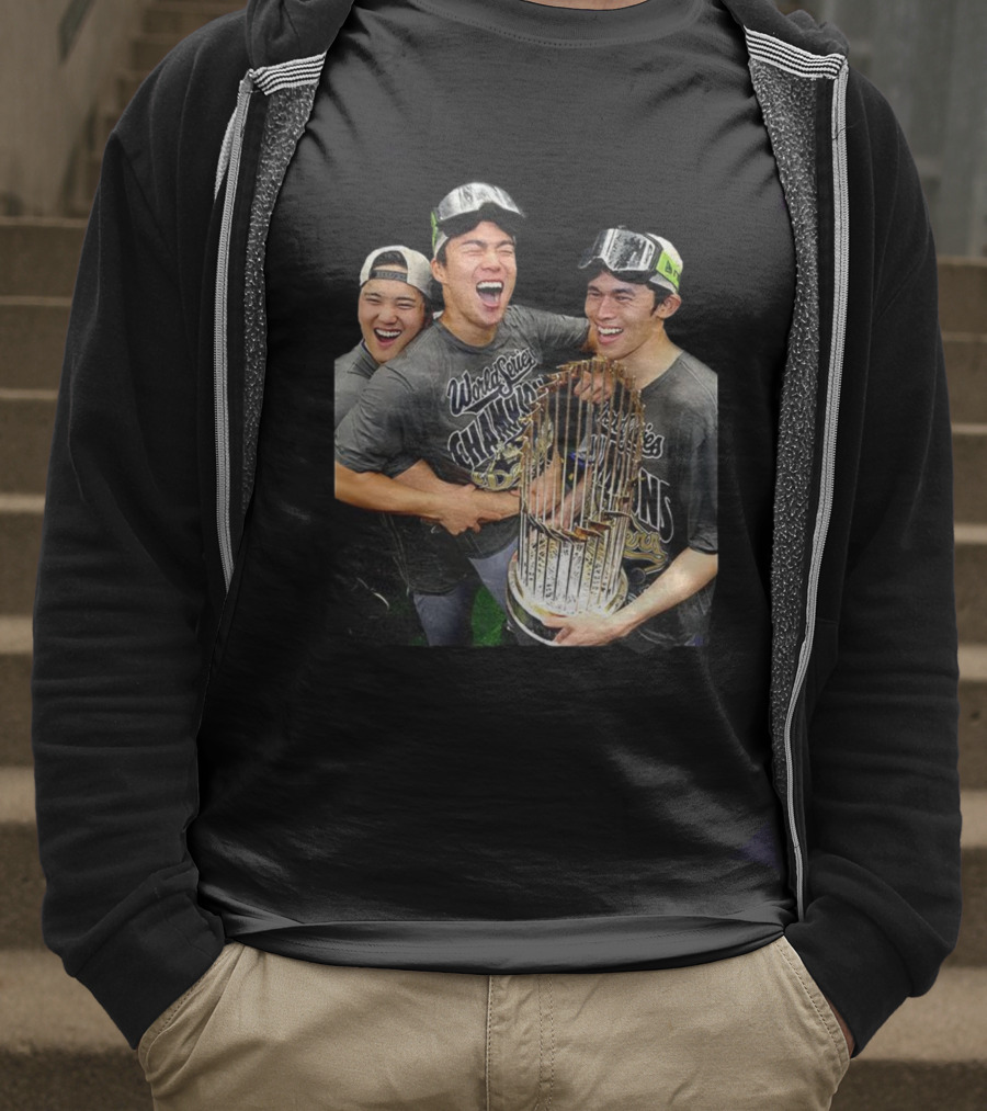 World Series Champions 2025 Yoshinobu Yamamoto Rōki Sasaki Shohei Ohtani Celebration T-Shirt