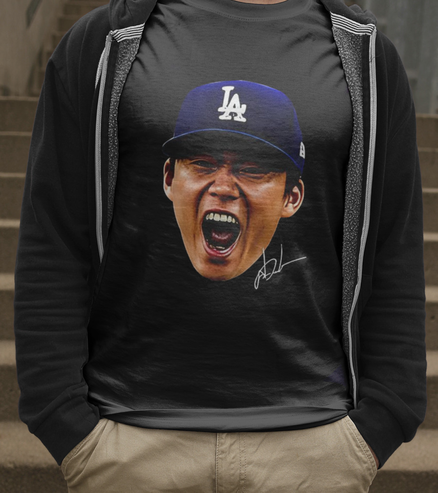 Yoshinobu Yamamoto LA Cap Big Head World Series Champions 2025 Signature T-Shirt