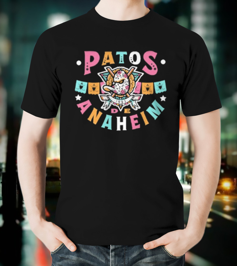Patos De Anaheim Papel Picado Style T-Shirt