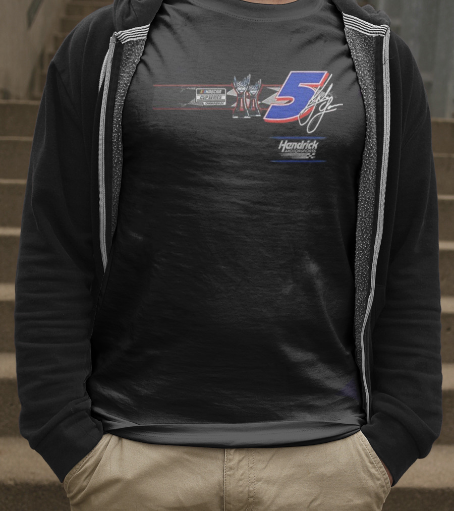 Kyle Larson Hendrick Motorsports NASCAR Cup Series Champion Two-Time Number 5 Car Signature T-Shirt