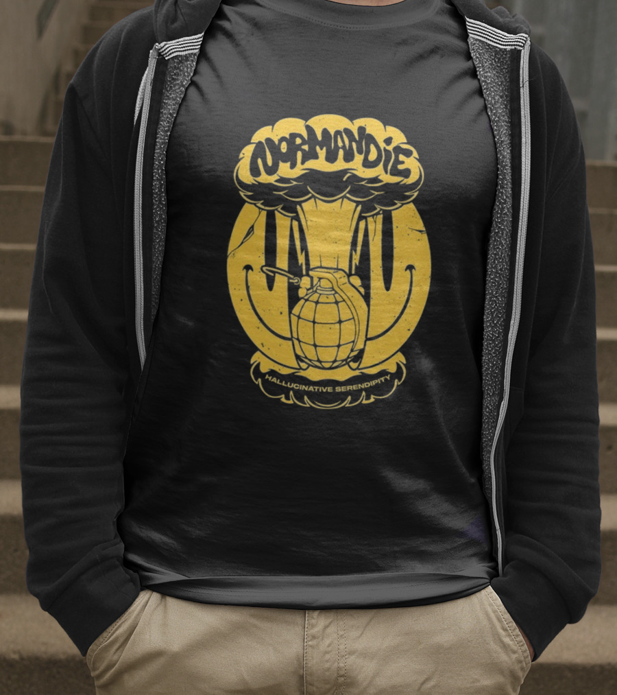 Normandie Hallucinative Serendipity Bomb Retro Style T-Shirt