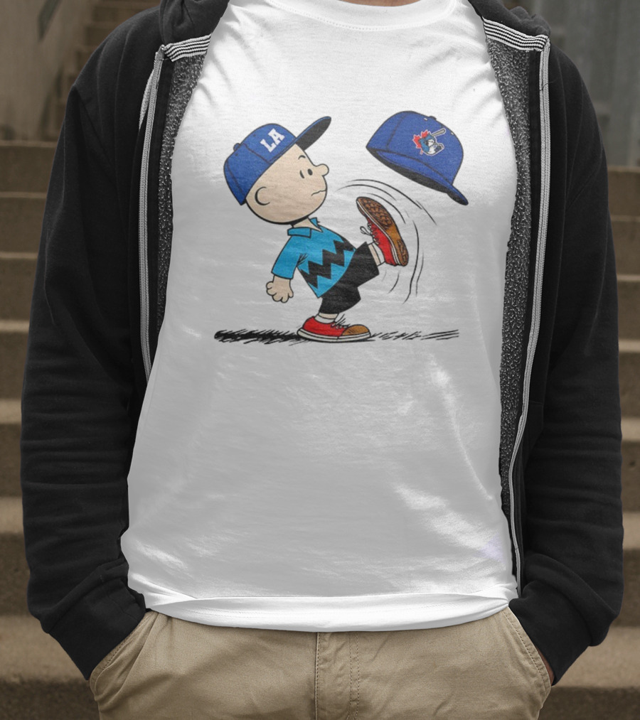 Los Angeles Dodgers LA Cap Charlie Brown Kicking Toronto Blue Jays Hat Peanuts Crossover T-Shirt