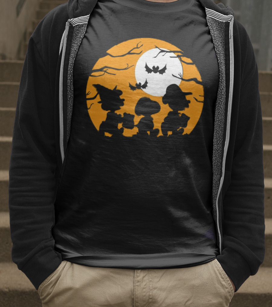 Great Pumpkin Charlie Brown Peanuts Trick Or Treat Halloween Moon Bat Silhouettes T-Shirt