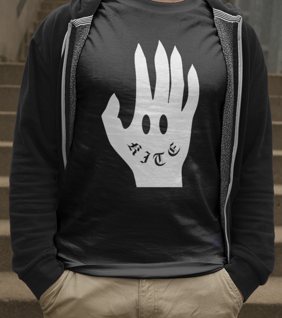 Kite Smile Hand By Stefan Fält T-Shirt