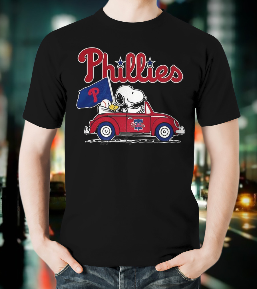 Snoopy Woodstock Philadelphia Phillies Car Baseball Flag T-Shirt