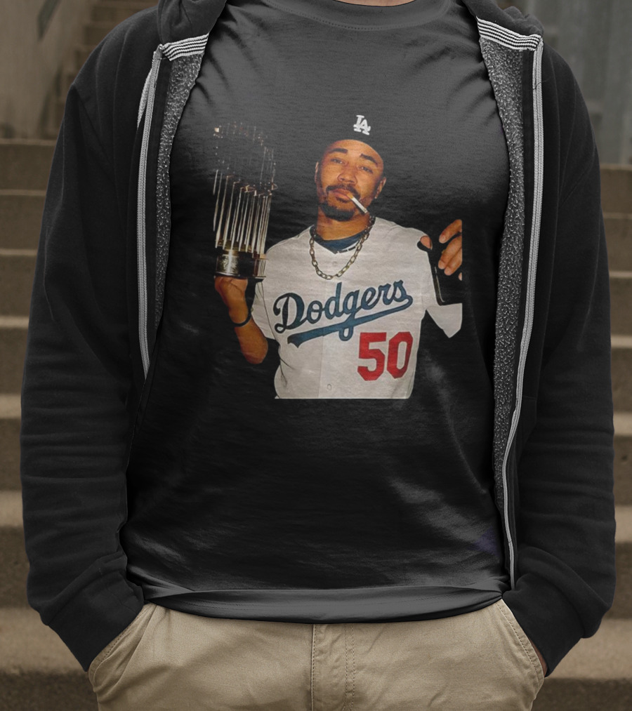 Mookie Betts Dodgers 2025 World Series Champions Celebration Smoking Topps T-Shirt