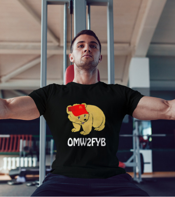 OMW2FYB Bear In Fast Food Cap T-Shirt