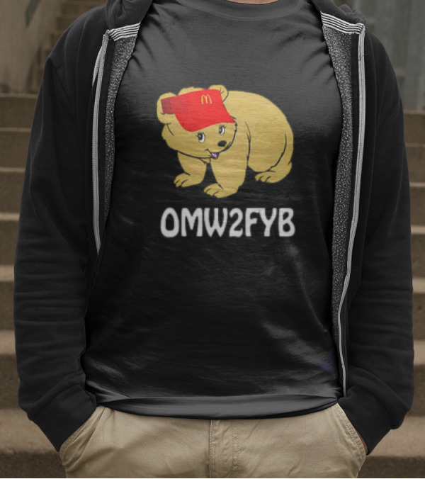 OMW2FYB Bear In Fast Food Cap T-Shirt