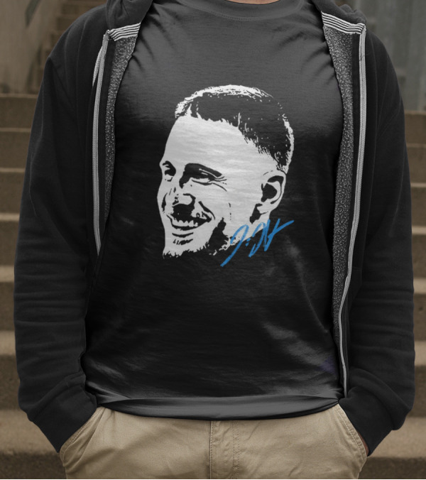 Donte DiVincenzo Signature Minnesota Timberwolves Bigface T-Shirt