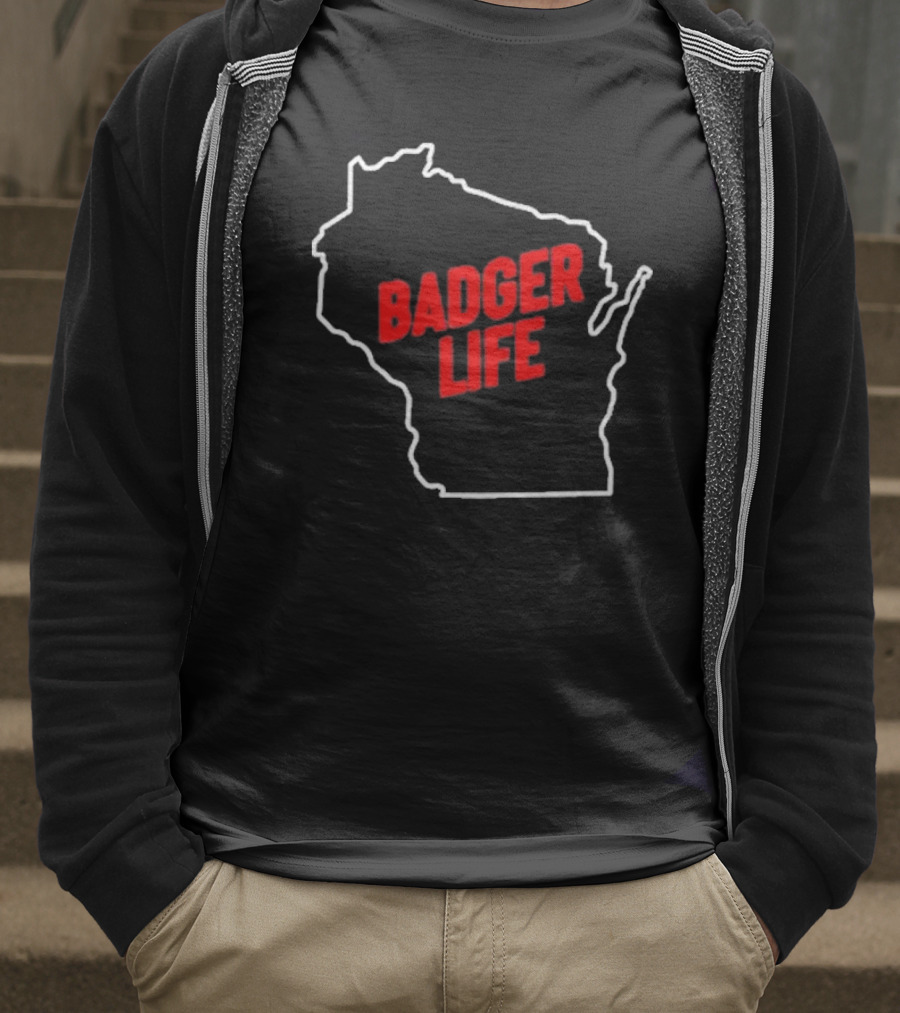 America's Dairyland Wisconsin Badger Life Map Design T-Shirt