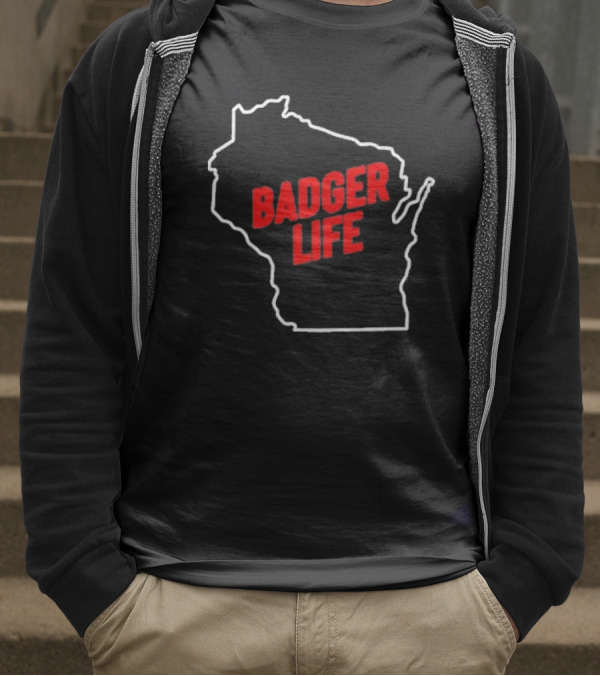 America's Dairyland Wisconsin Badger Life Map Design T-Shirt