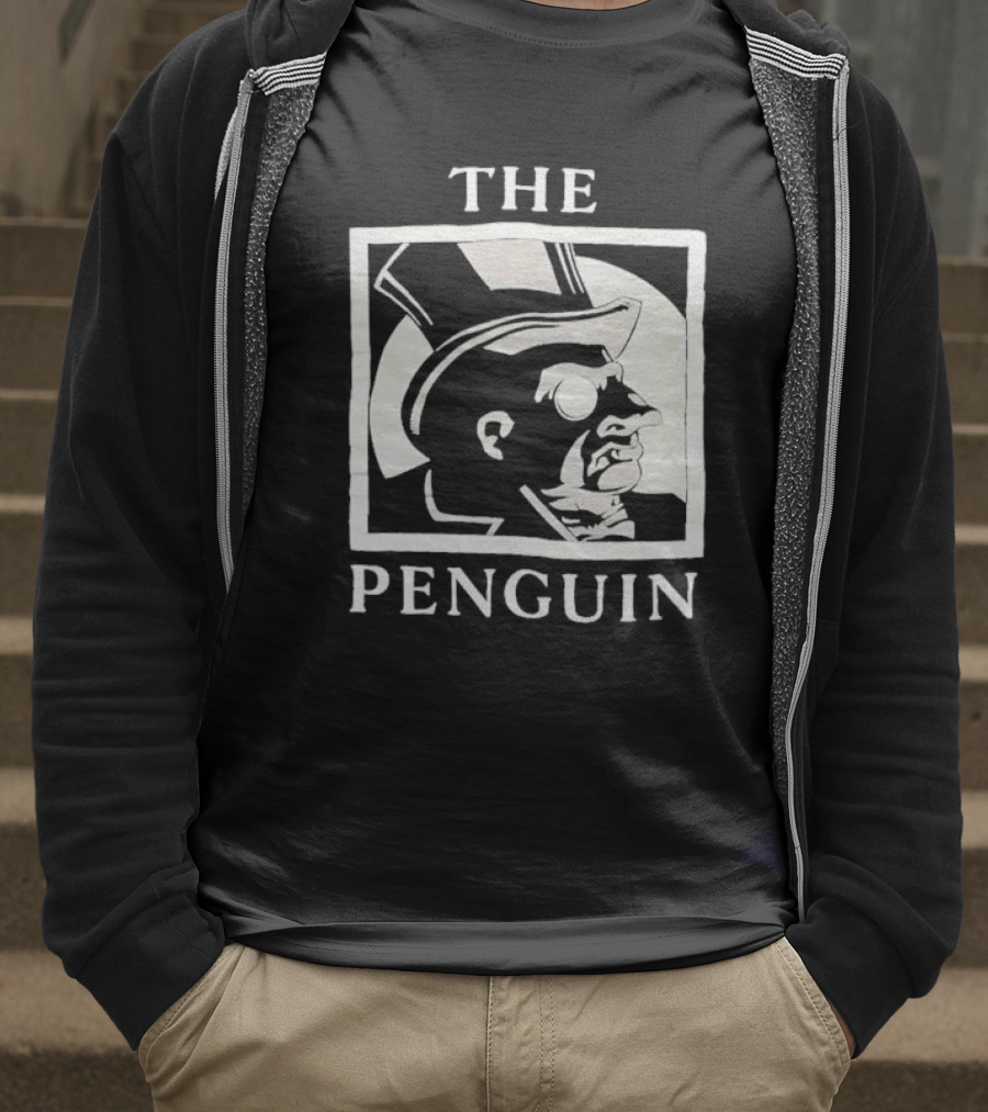 Batman Returns The Penguin Villain Silhouette Art T-Shirt