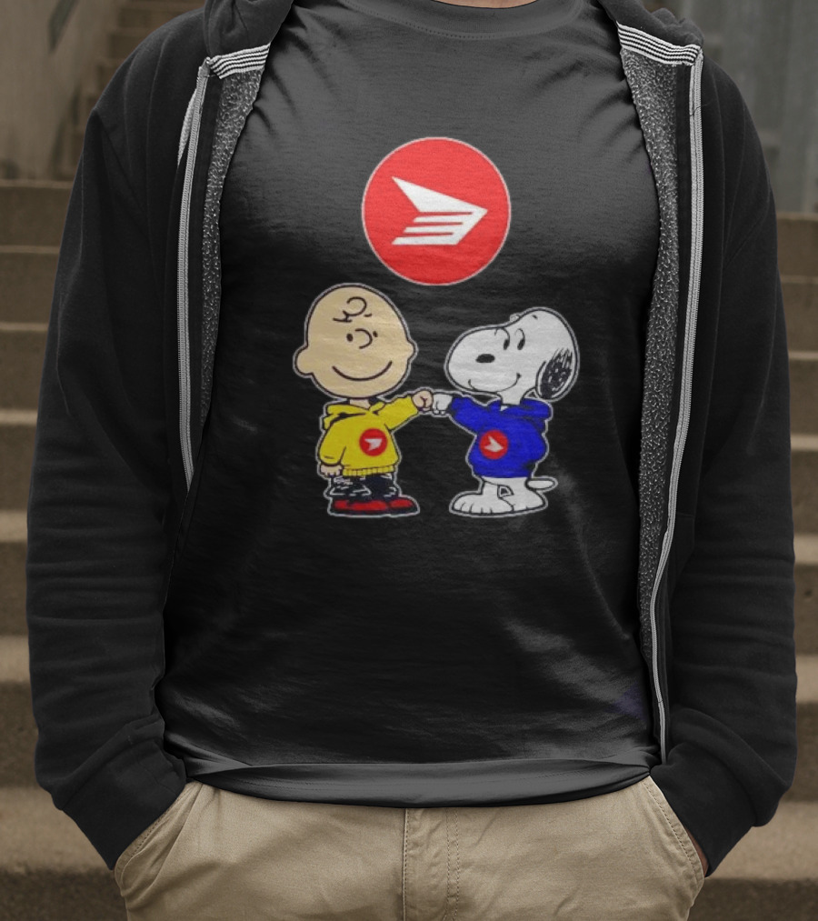 Canada Post Charlie Brown And Snoopy T-Shirt